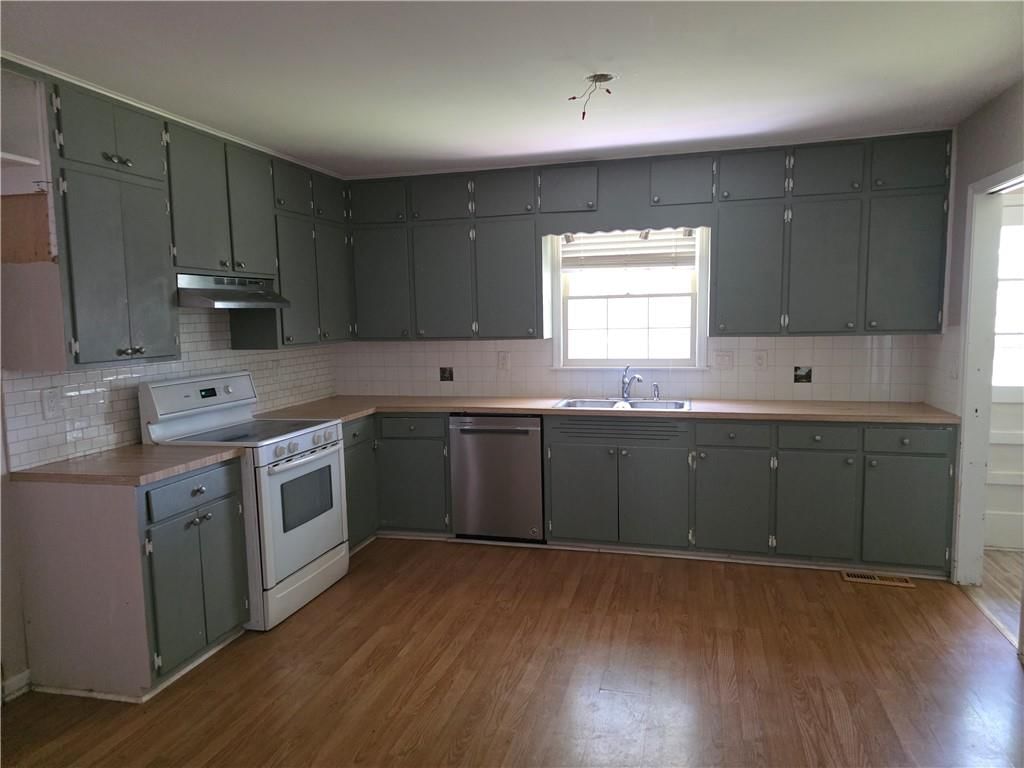 1601 S Maple Street — photo 5