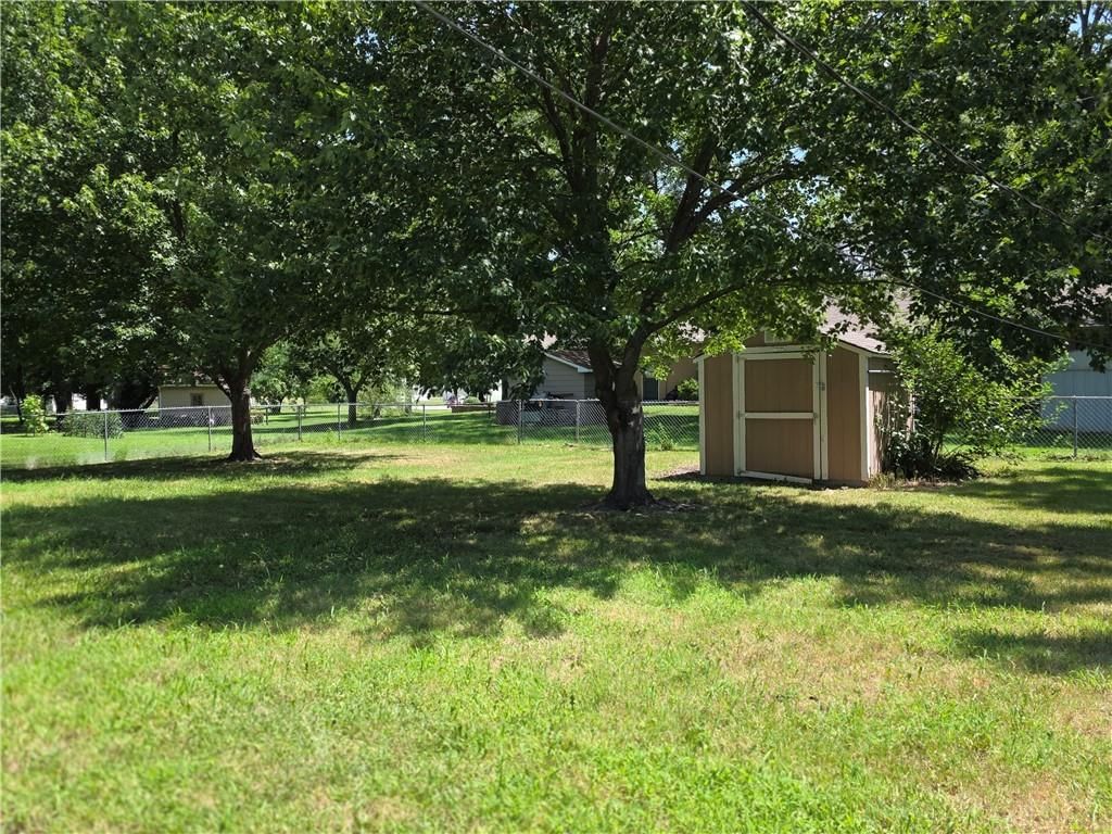 1601 S Maple Street — photo 19