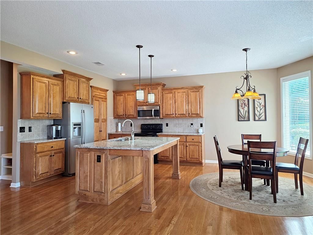 23884 W 124th Court — photo 15