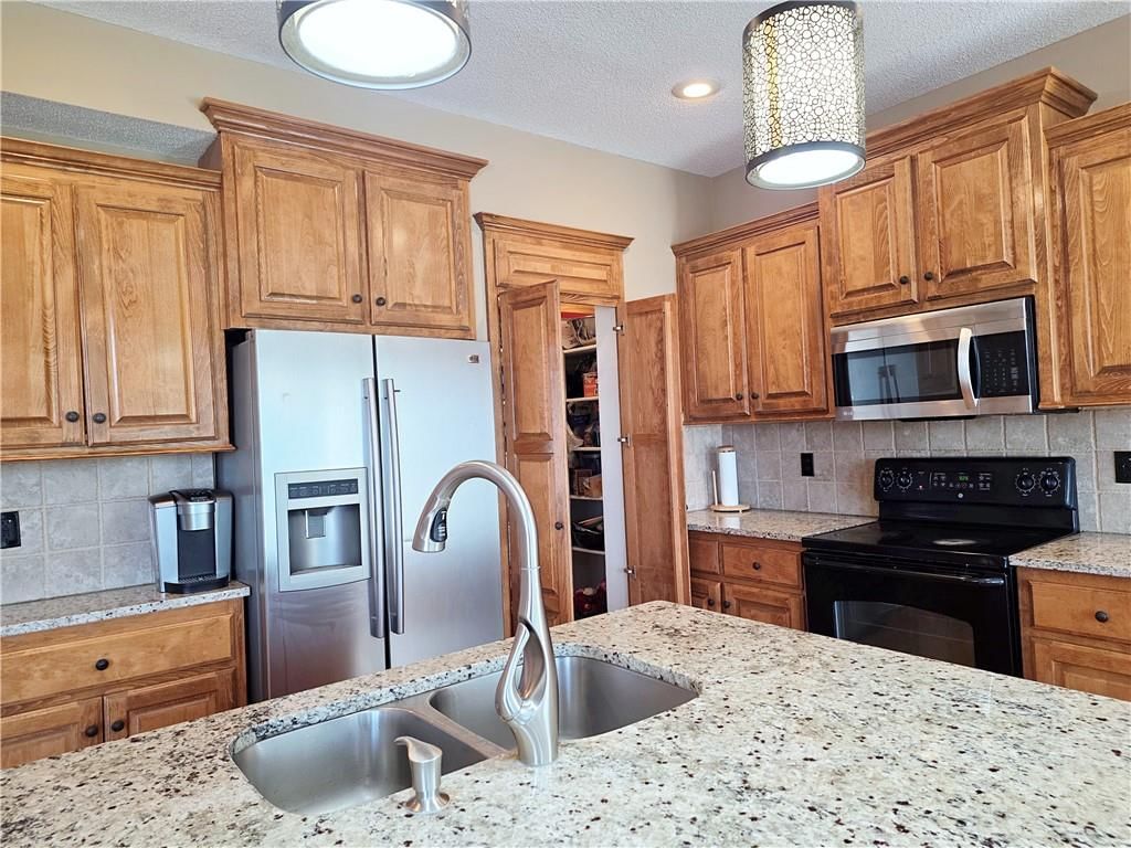 23884 W 124th Court — photo 16
