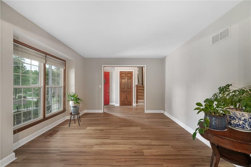 7335 Monrovia Street — photo 11