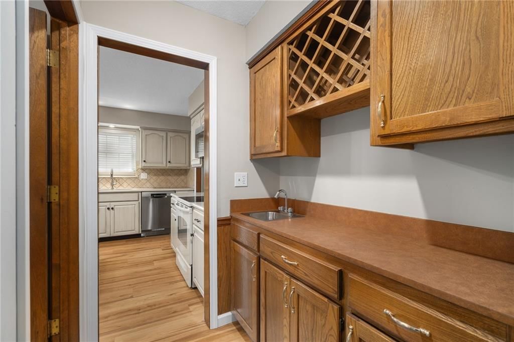 7335 Monrovia Street — photo 16