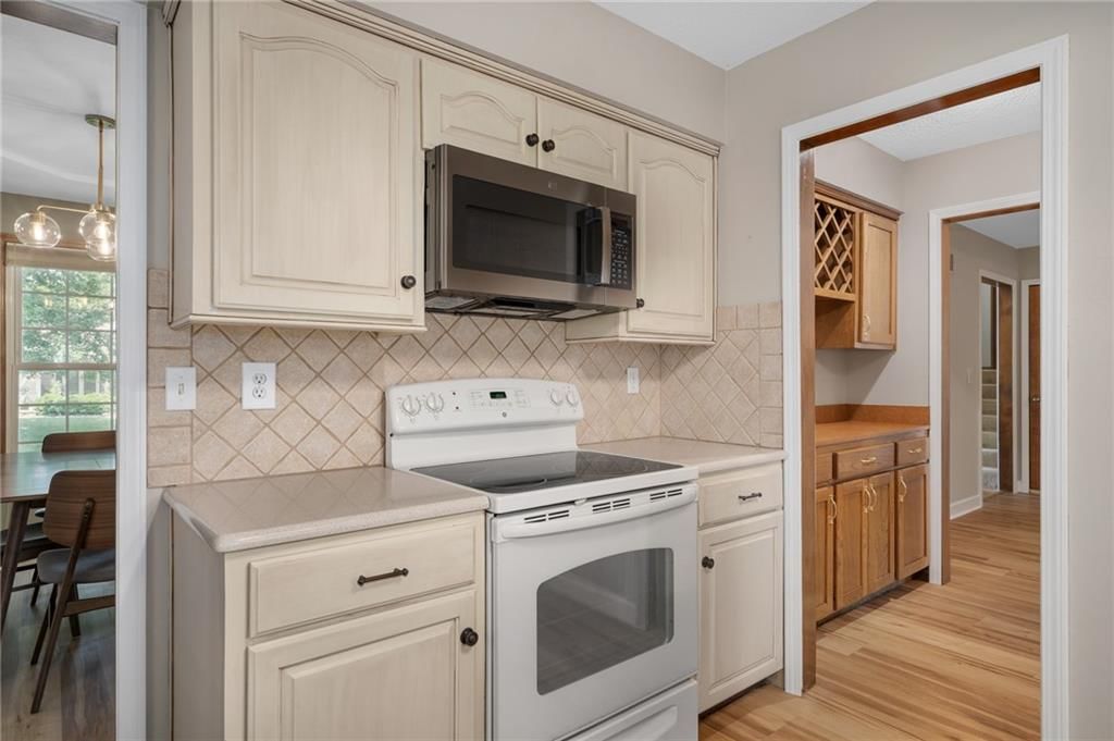 7335 Monrovia Street — photo 23