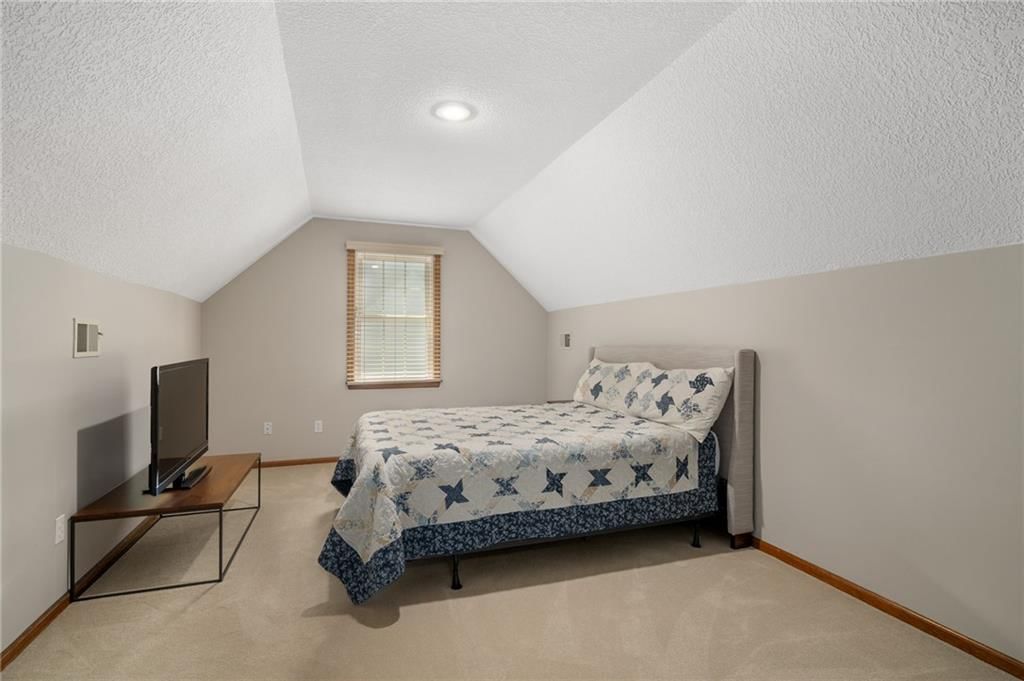 7335 Monrovia Street — photo 35