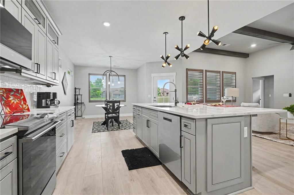 4008 Sweetclover Street — photo 8