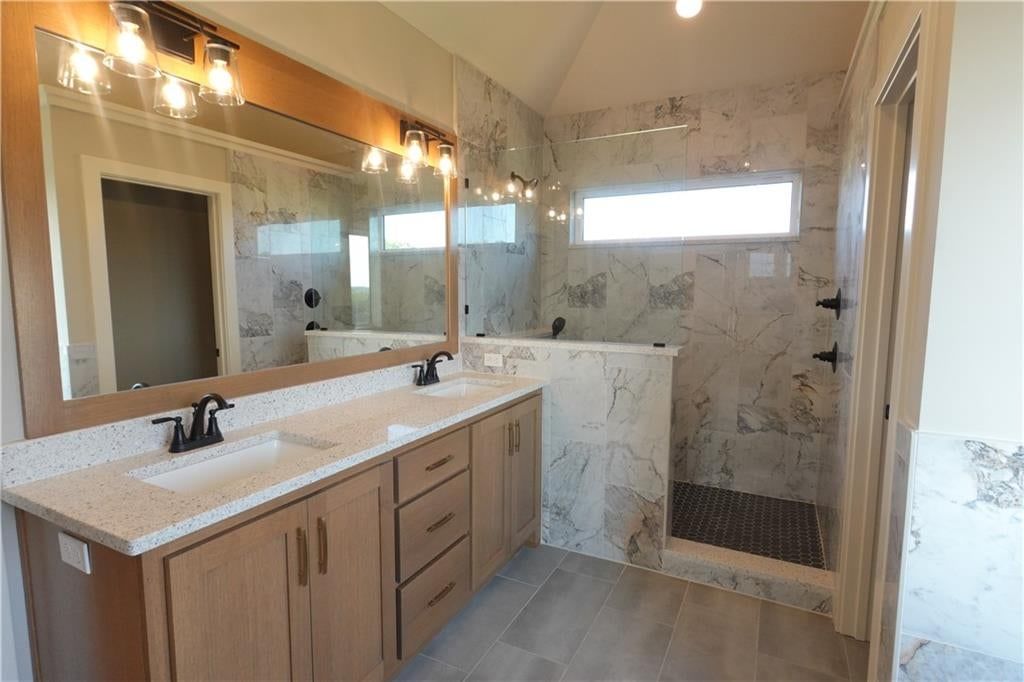 12725 N Champanel Way — photo 13