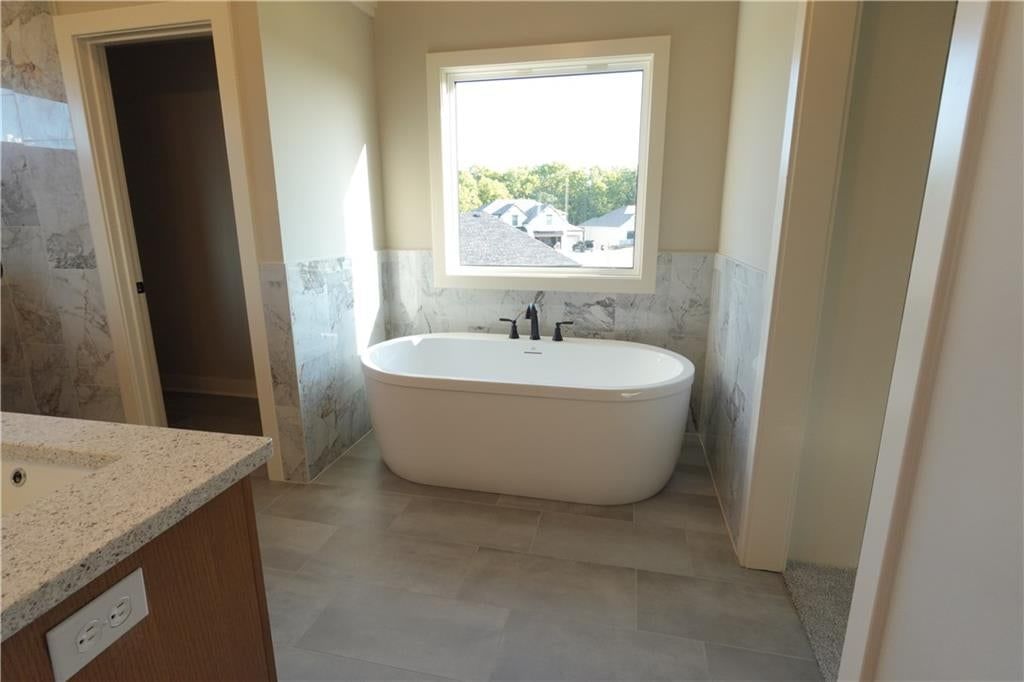 12725 N Champanel Way — photo 14