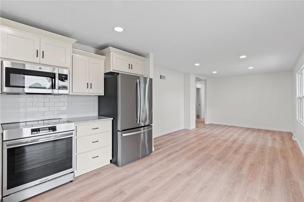 900 Goodrich Drive — photo 12