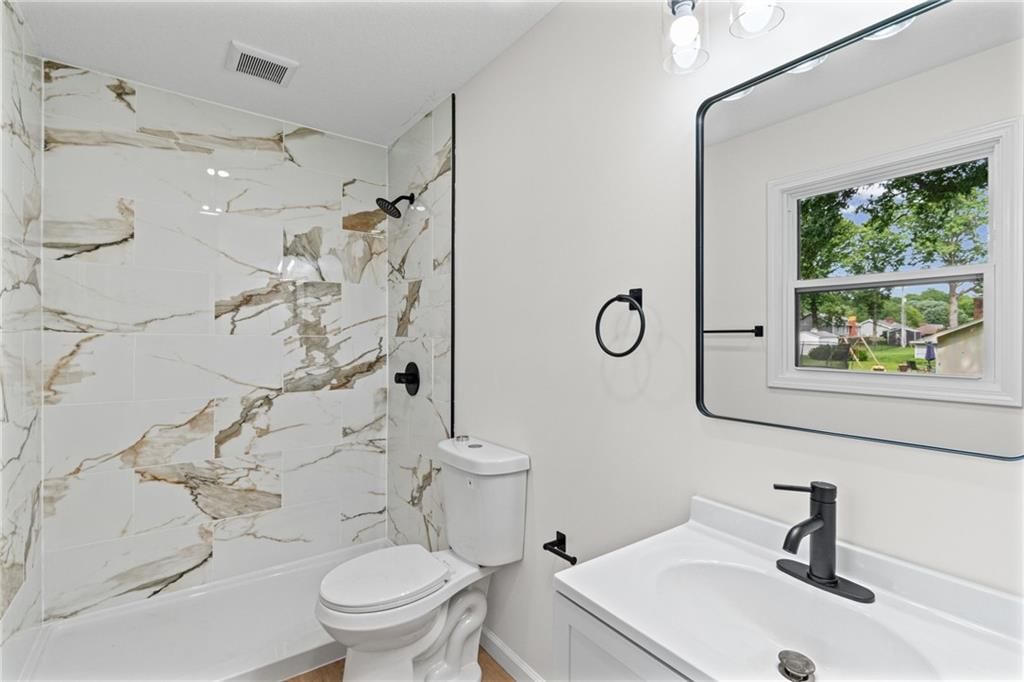 900 Goodrich Drive — photo 22