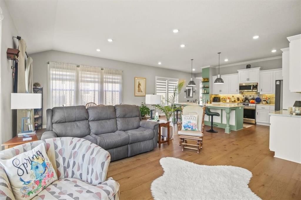 1713 NE Ravenwood Drive — photo 5