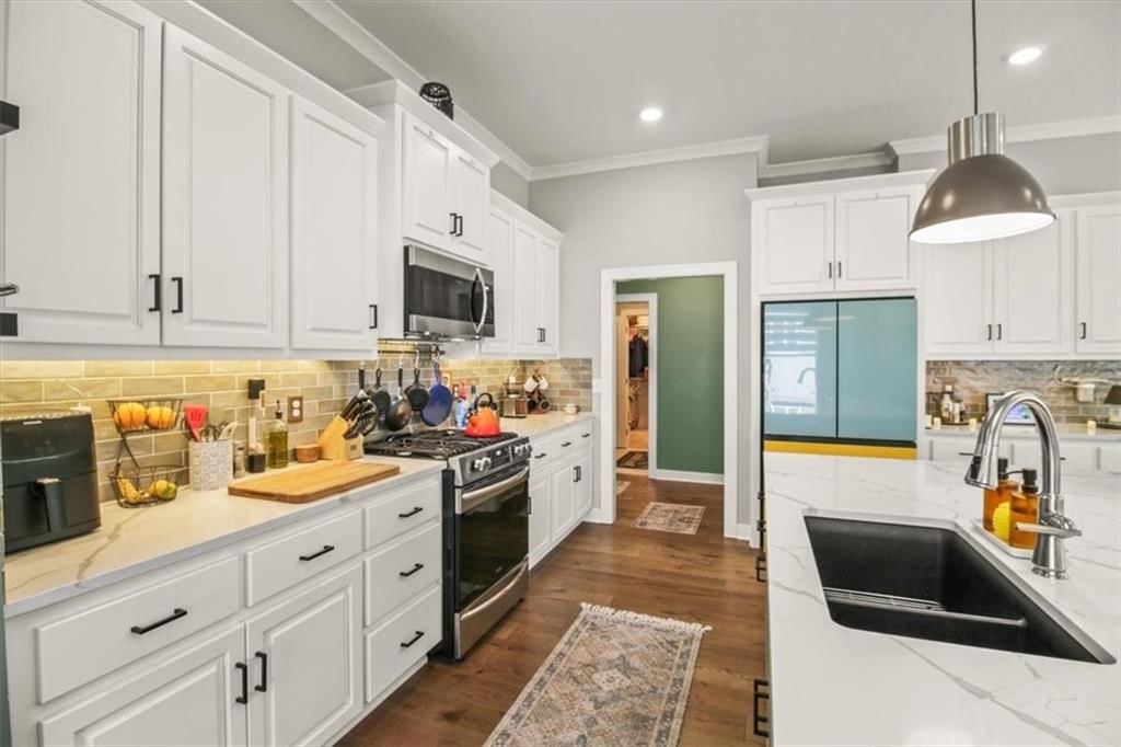 1713 NE Ravenwood Drive — photo 9