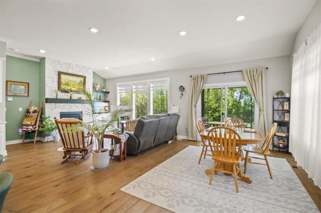 1713 NE Ravenwood Drive — photo 11