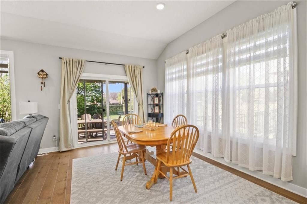 1713 NE Ravenwood Drive — photo 12