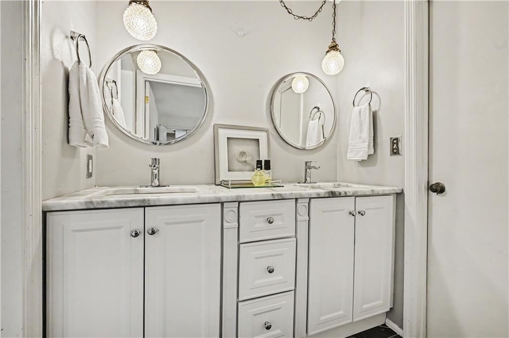 10216 LOCUST Street — photo 15