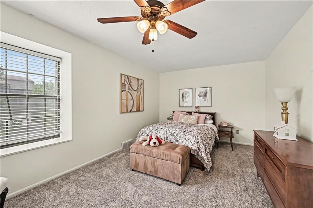 10216 LOCUST Street — photo 17