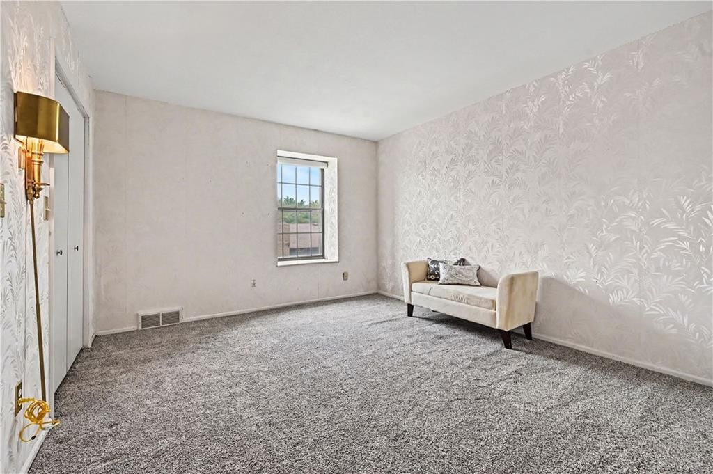 10216 LOCUST Street — photo 21