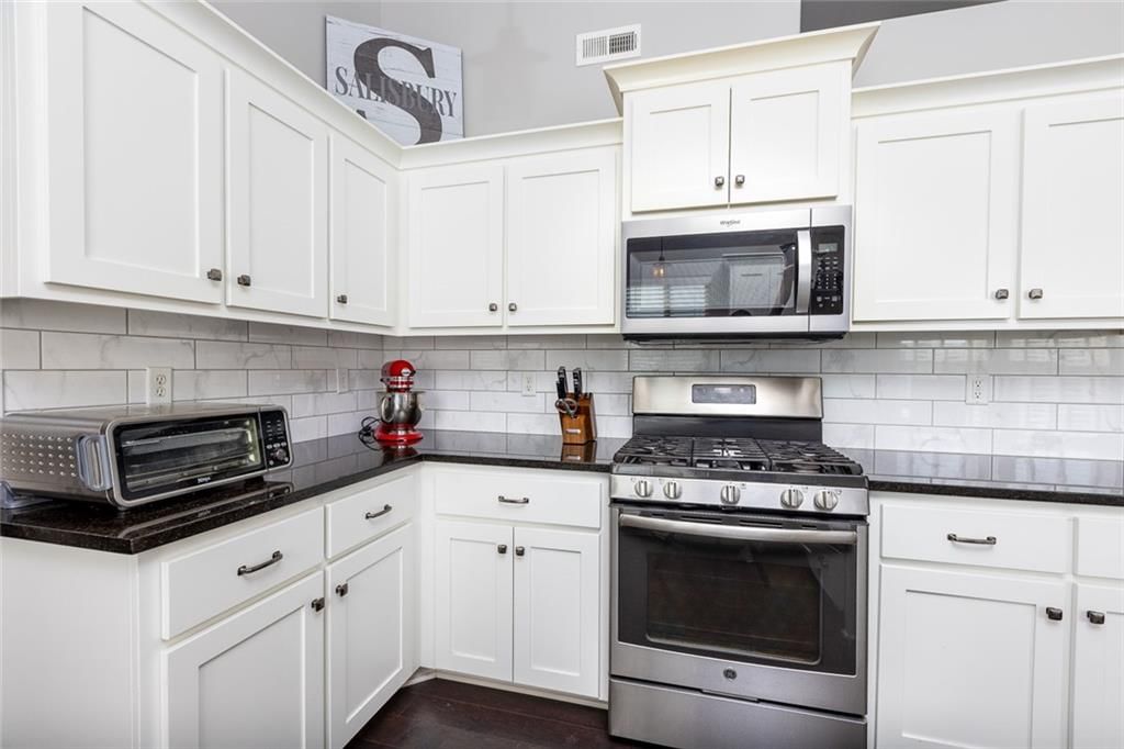 10523 N Randolph Avenue — photo 11
