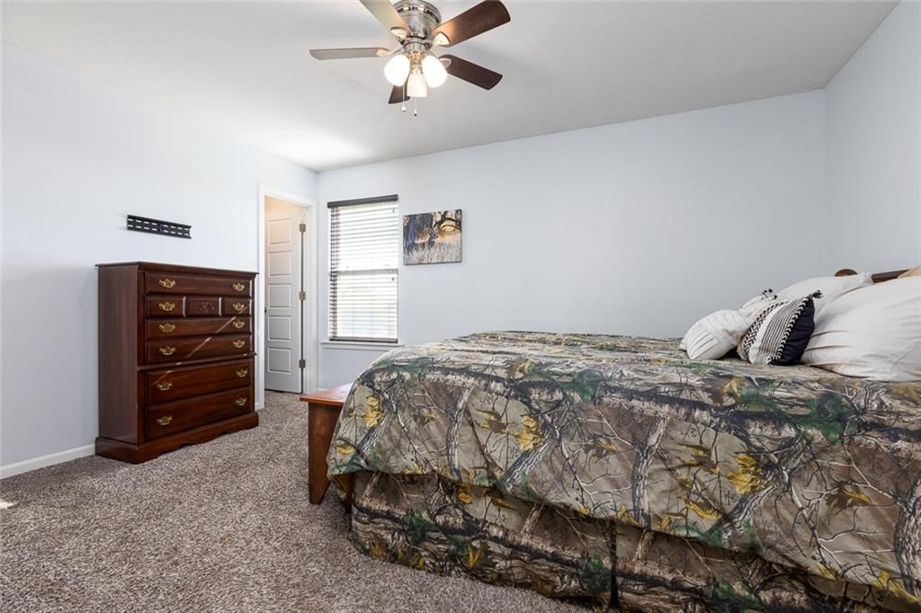 10523 N Randolph Avenue — photo 31