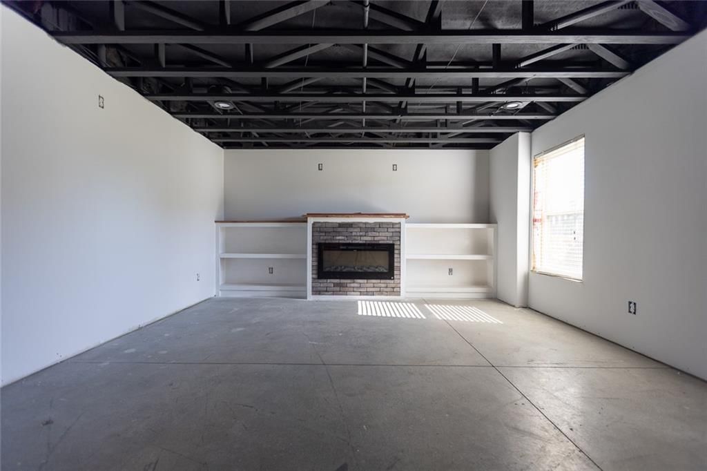 10523 N Randolph Avenue — photo 45