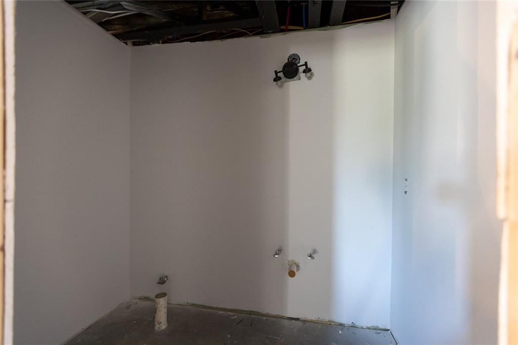 10523 N Randolph Avenue — photo 55