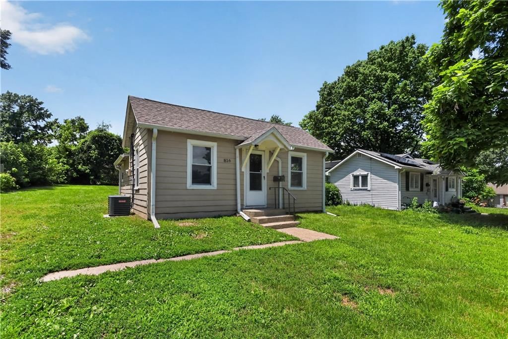 816 S Logan Avenue — photo 3