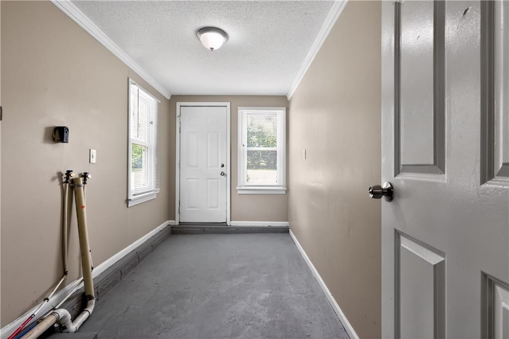 816 S Logan Avenue — photo 21