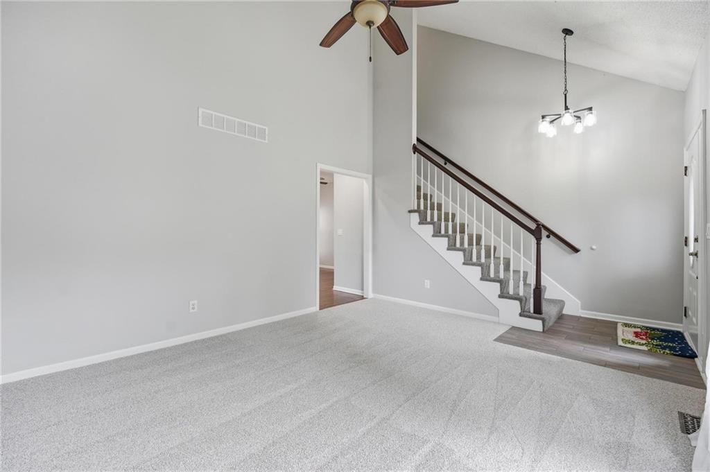 14652 W 151st Terrace — photo 3
