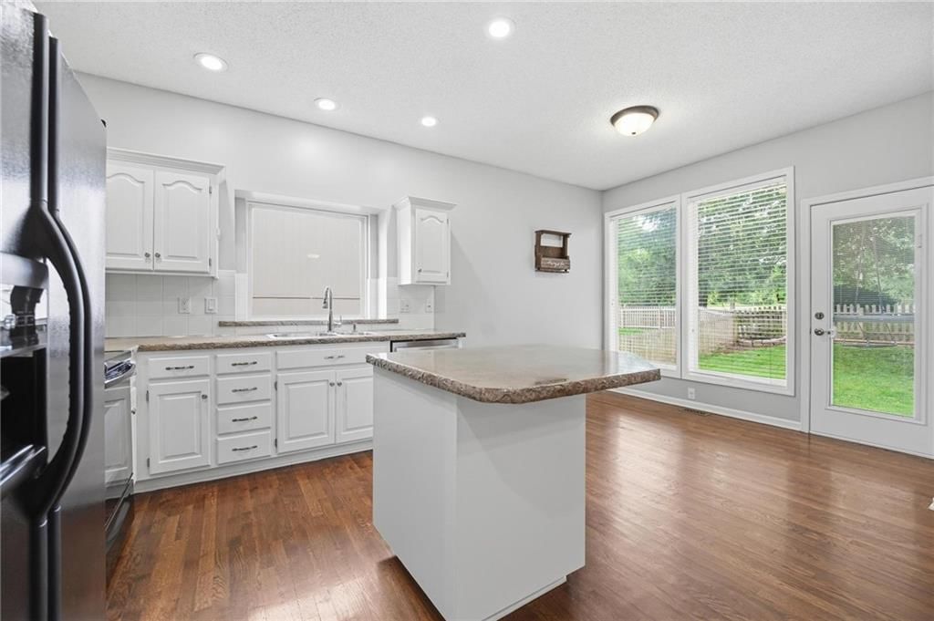 14652 W 151st Terrace — photo 5