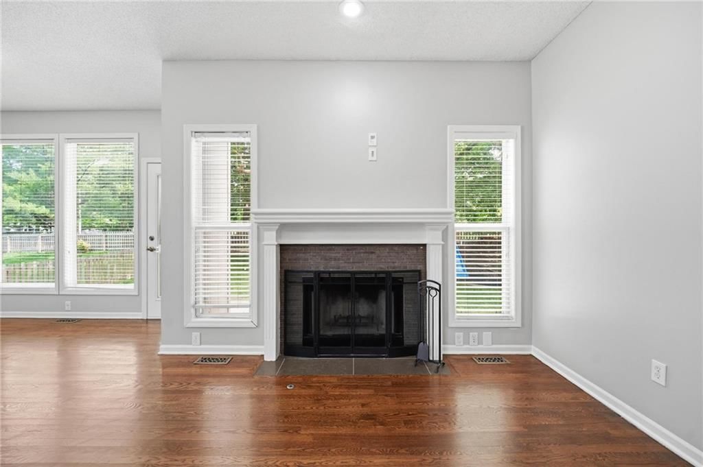 14652 W 151st Terrace — photo 12