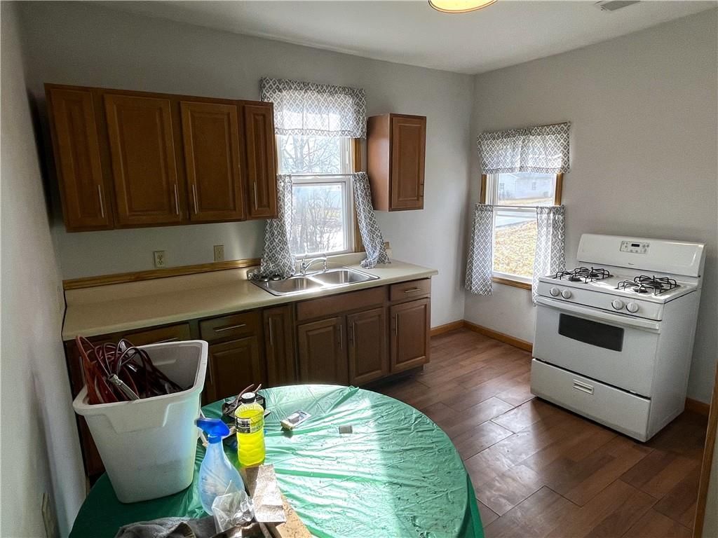 501 N CHERRY Street — photo 6
