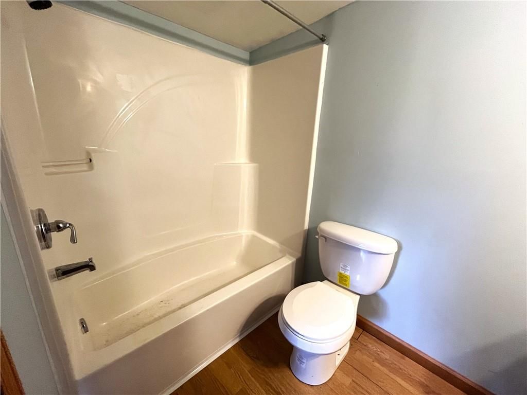 501 N CHERRY Street — photo 9