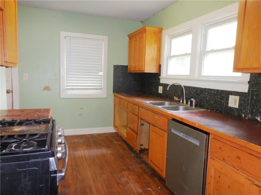 2633 S 36th Street — photo 10