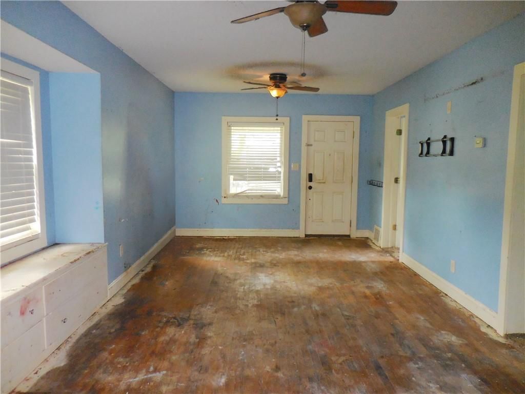 2633 S 36th Street — photo 11