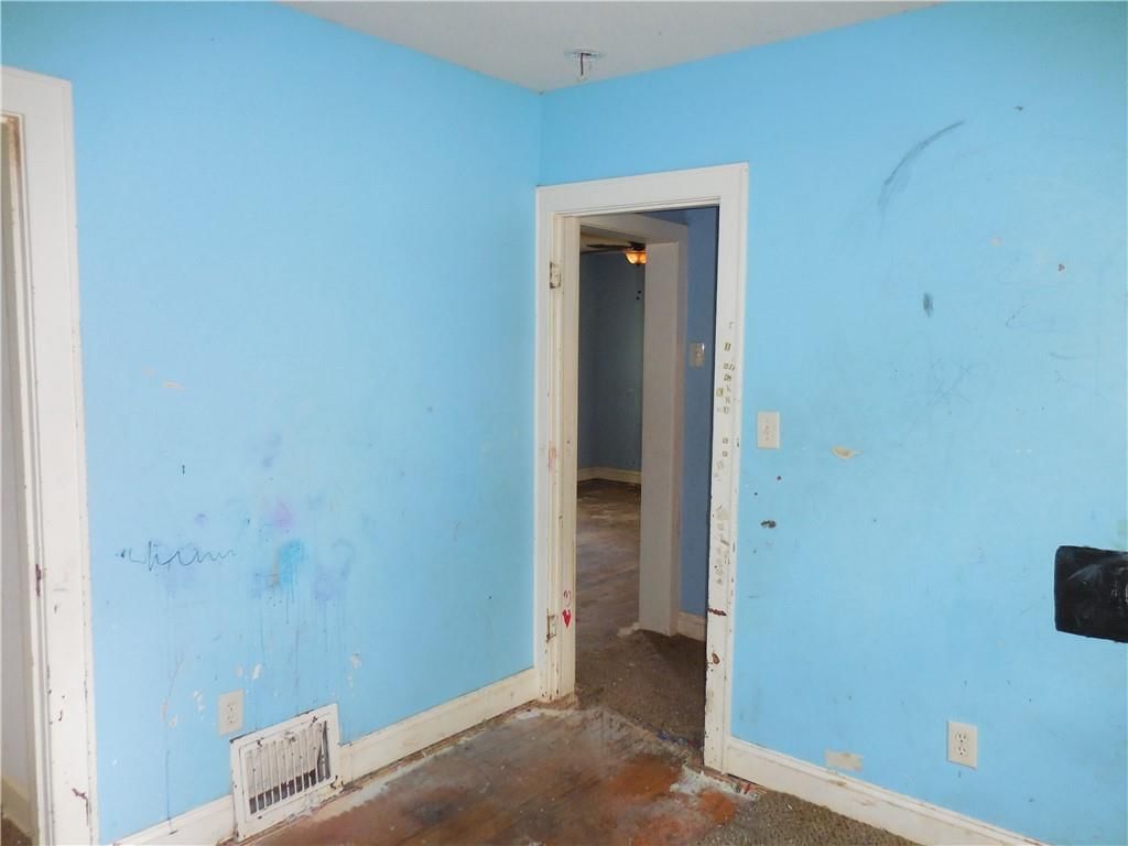 2633 S 36th Street — photo 16