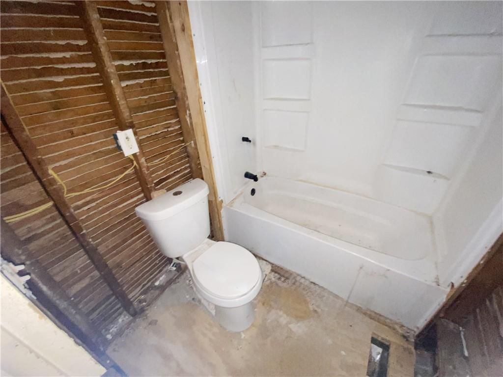 2633 S 36th Street — photo 32