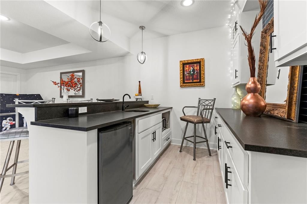 7041 N London Avenue — photo 31