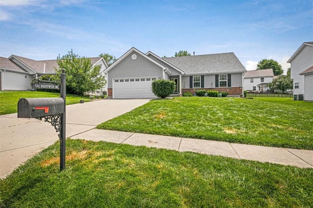 512 Brentwood Drive — photo 2