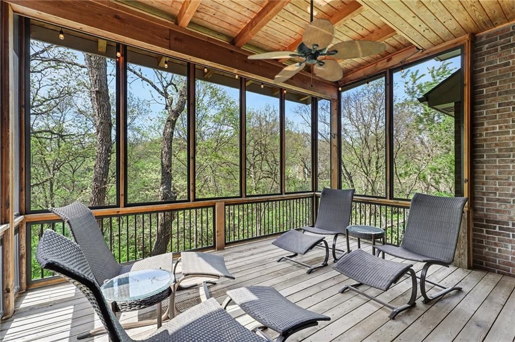 2401 SW Whispering Creek Court — photo 3