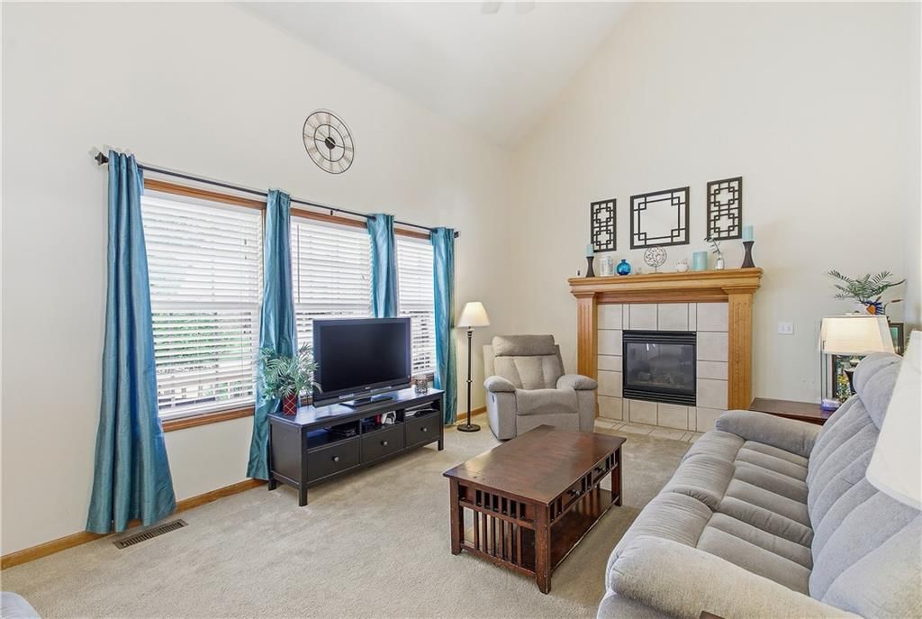 1105 NW LONG Drive — photo 5