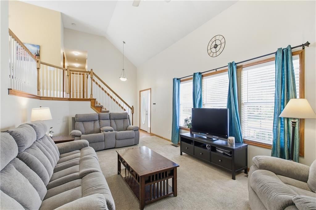 1105 NW LONG Drive — photo 6