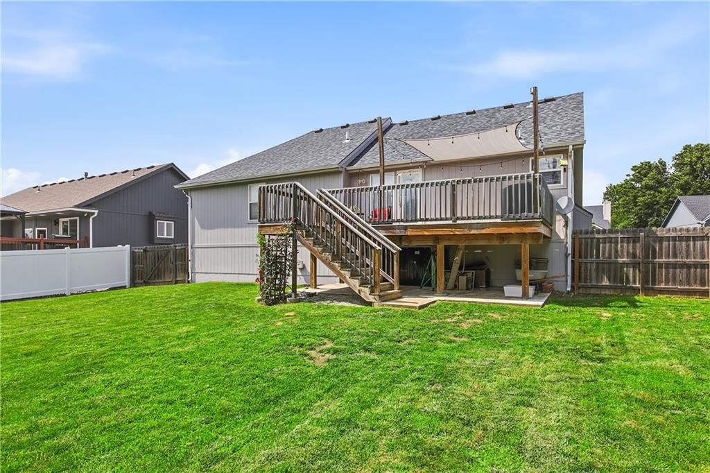 1105 NW LONG Drive — photo 23