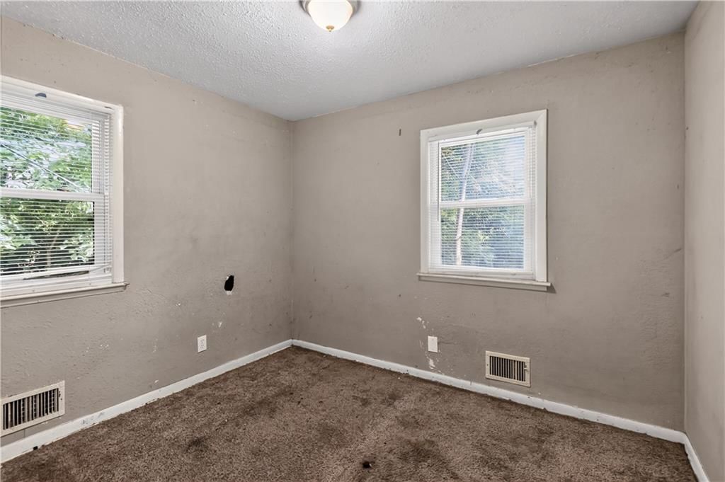 1322 E 82nd Street — photo 11
