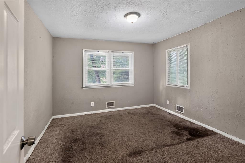 1322 E 82nd Street — photo 13