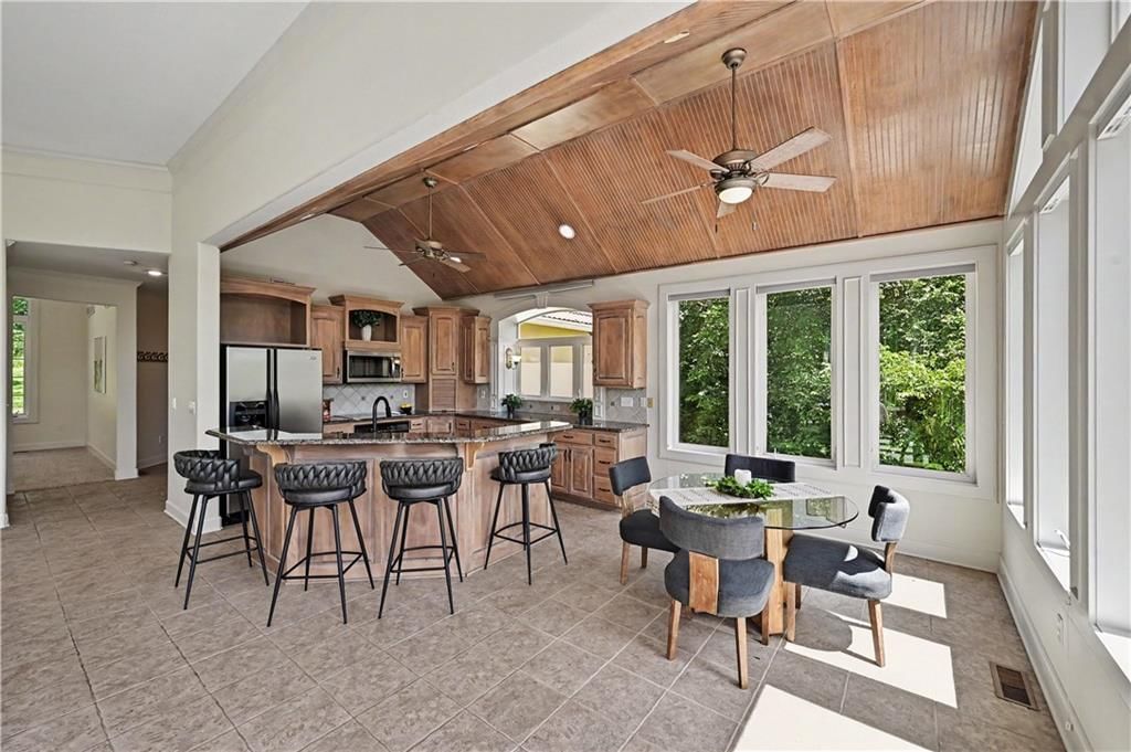 2210 SW Opossum Hollow Road — photo 11