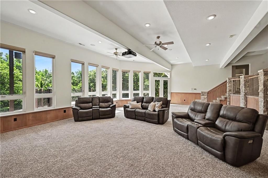 2210 SW Opossum Hollow Road — photo 30