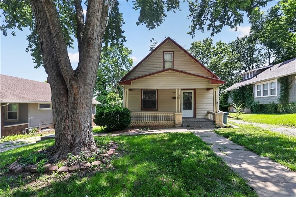1829 Oakland Avenue — photo 3