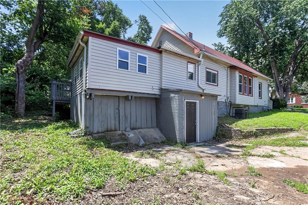 1829 Oakland Avenue — photo 6