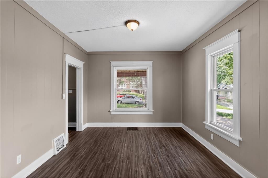 1829 Oakland Avenue — photo 18