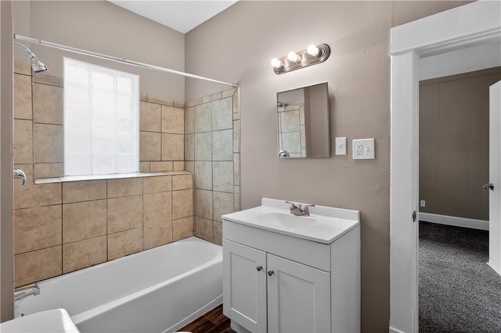 1829 Oakland Avenue — photo 27