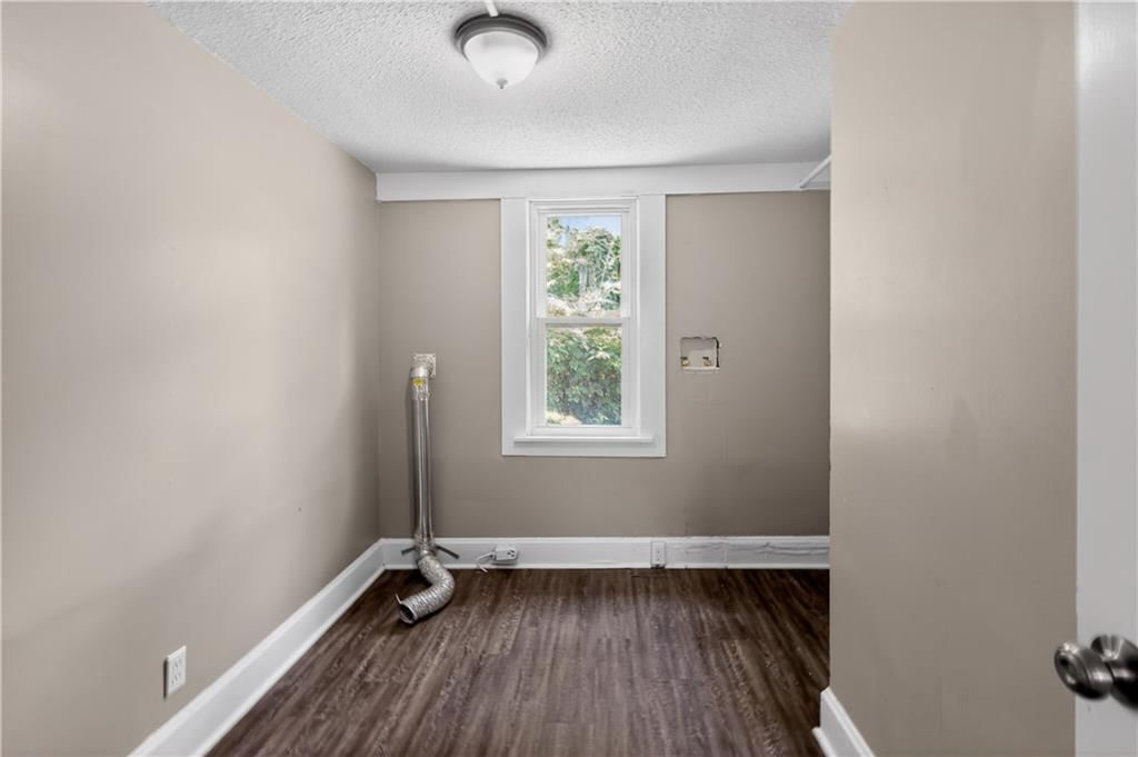 1829 Oakland Avenue — photo 28